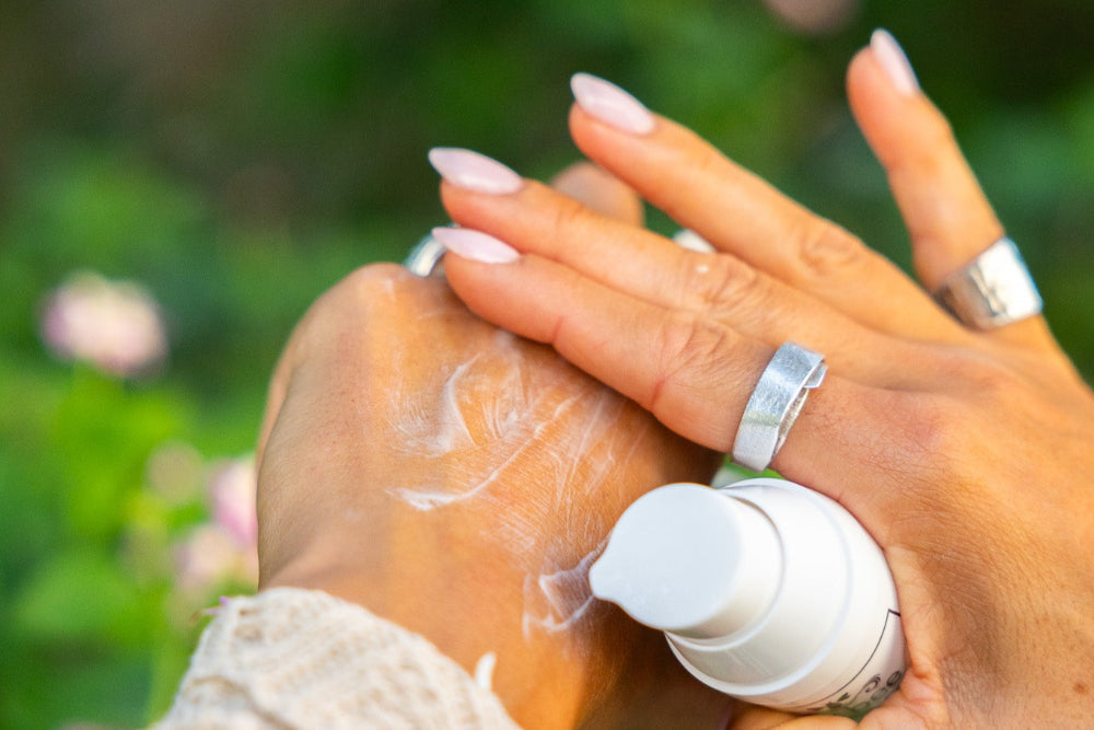 De la durere la vindecare: experiența mea cu crema de mâini My Bee