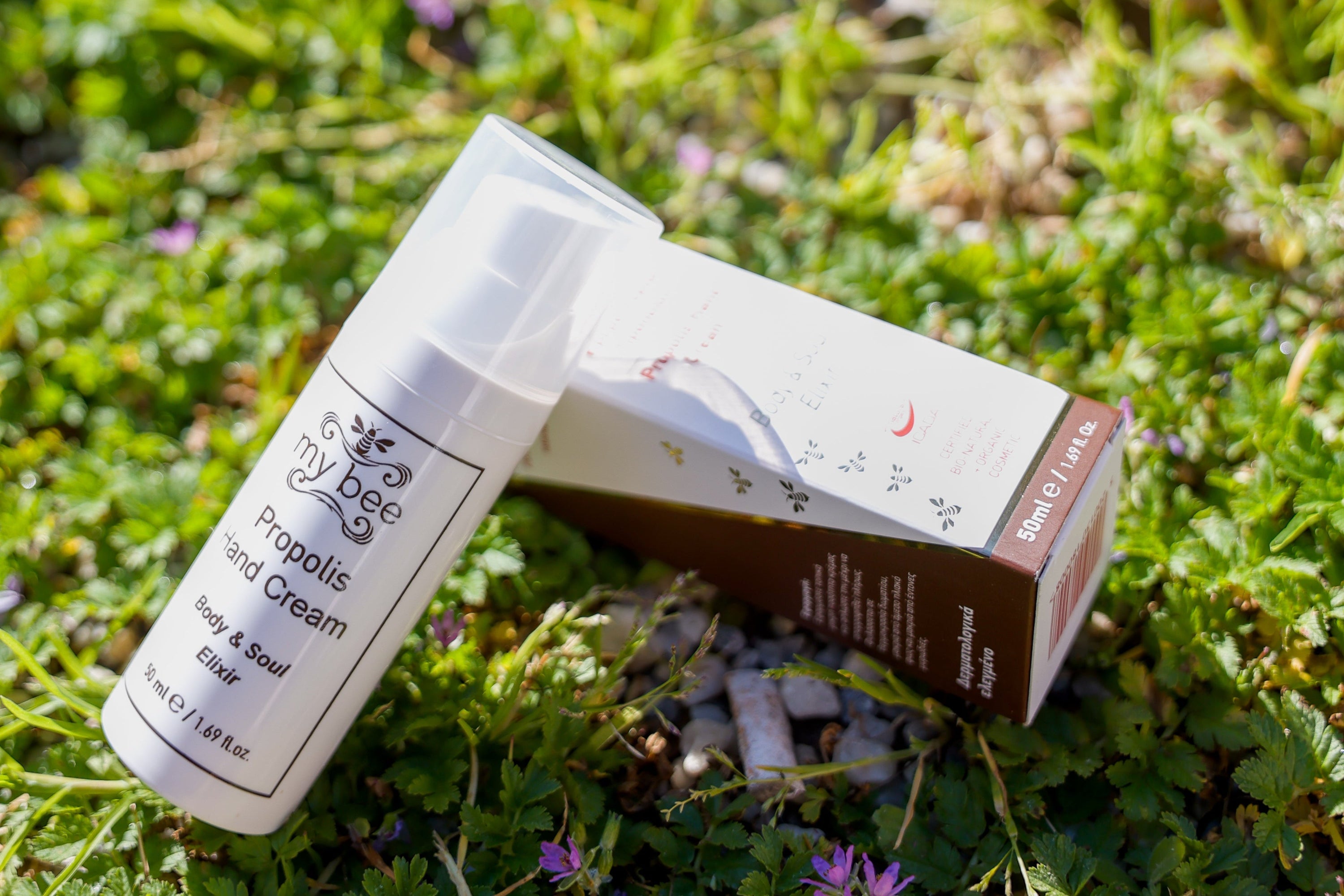 Grija pentru mâini în orice anotimp cu delicatețea My Bee