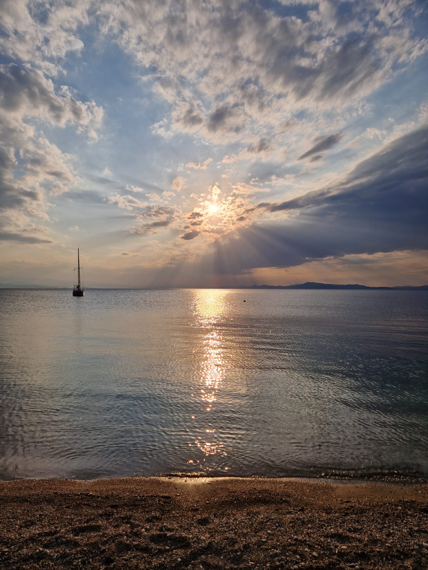 Vara rămâne pe chipul tău – cum să păstrezi strălucirea și bucuria ei cu My Bee