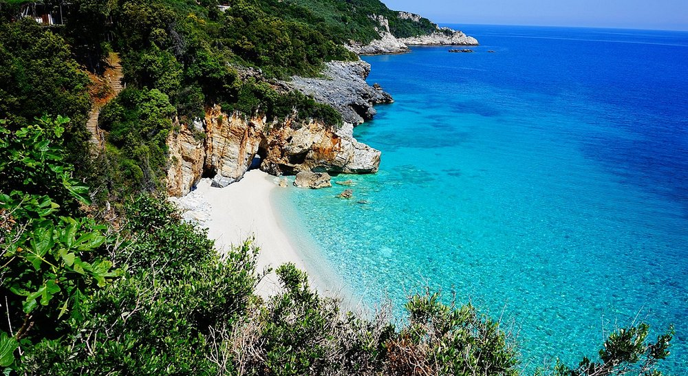 Stupi My Bee în Pelion, Grecia — ingrediente naturale pentru protecție solară